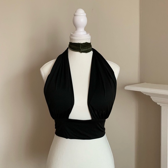 Women Strappy Criss-Cross Over Front Cut Out Halter Neck Sleeveless Crop Top, M - Picture 3 of 6